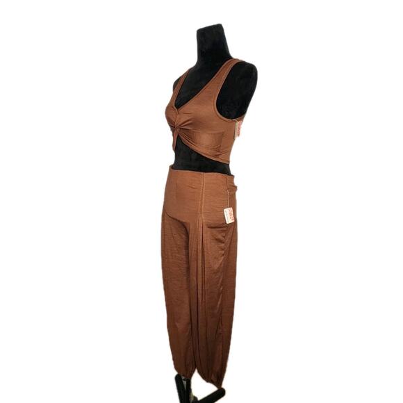 NWT Free People Movement Athletic Pants and Cropped top set Argan oil size XS/S - Picture 2 of 8